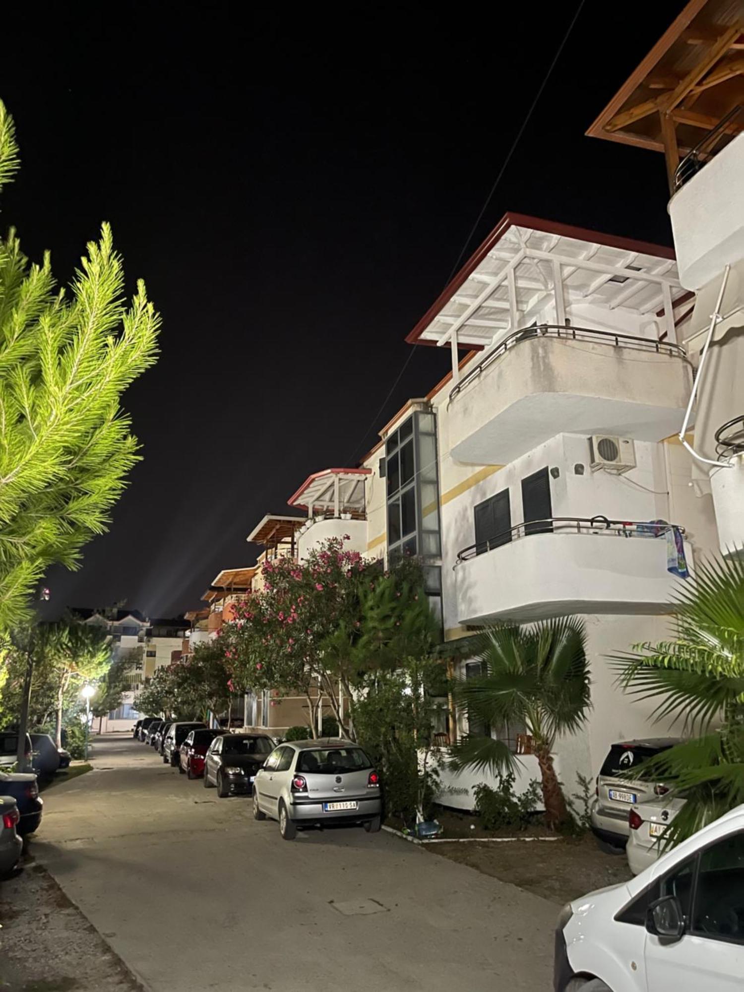 Gazi'S Apartament For Rent Golem  Exterior foto